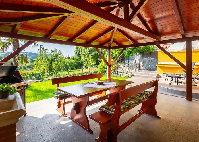 Σπίτι διακοπών In With Kitchen Cernik (Primorje-Gorski Kotar)
